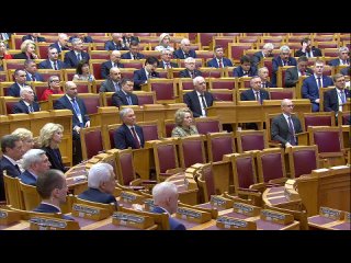 Заседание.  В преддверии Дня российского парламентаризма Владимир Путин встретился с членами Совета законодателей.