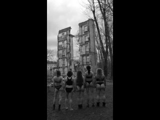 Скандал: Студентки Череповецкого училища искусств сняли видео с прощанием со старым корпусом, который на днях снесли.
