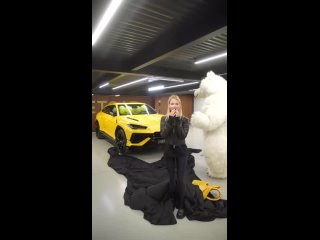 🥰 Меллстрой подарил Алле Брулетовой Lamborghini Urus?