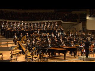 Stravinsky Symphony of Psalms - Kirill Petrenko and Berliner Philharmoniker