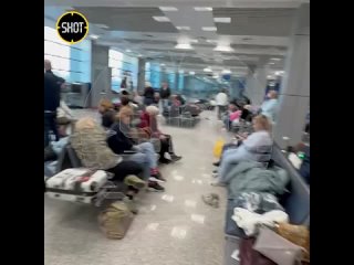 Застрявший на 15 часов в аэропорту Хургады российский турист подаёт претензию на египетскую авиакомпанию AlMasria Universal Airl