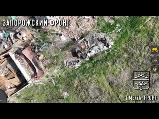 Разведчики  392 полка точным сбросом с квадрокоптера  уничтожили склад боеприпасов на Запорожском направлении

ZA_FROHT

✅