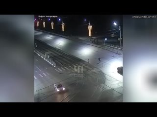 В Челябинске водитель на огромной скорости снес пешехода: тот мощно подлетел и скончался на месте  М