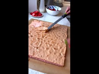 Торт “Клубничный каприз“🍓 Вкуснятина - обожаю такие тортики ❤ 🔥 | Видео от Делай торты! (рецепты, мастер-классы)