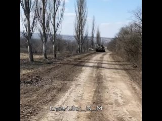 🚀Кадры подбитого на линии боевого столкновения боевого танка армии укрорейха🐷🇺🇦

@Zachistka (https://t.