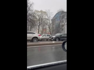 Петербург заносит снегом