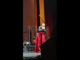 Сольный концерт Елены Ваенги в БКЗ Октябрьский