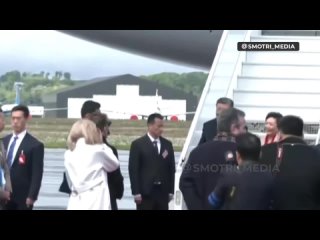 Xi Jinping rencontre Macron dans le sud de la France aprs une cyberattaque contre le ministre de la Dfense