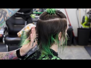 Seancutshair - Amazing Women’s Mullet! 👀 Shag Crop Mullet Haircut Tutorial