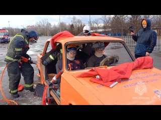 ‍Томские спасатели показывают свое мастерство на соревнованиях