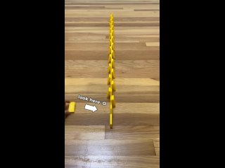 why do these dominoes fall FASTER 😯 (ft. yellow-orange #H5dominocreations)
