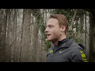 Керем Бюрсин на забеге Nike (2017)