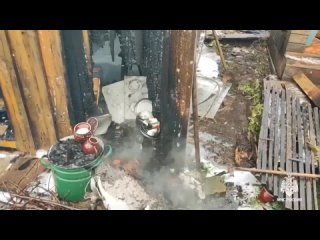 В Грахово из-за углей, оставленных в пластиковом ведре, произошел пожар