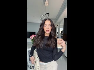 ❤️🔥 Валя  Карнавал  ответила  на  критику  хейтеров,  которые  осуждали  ее  внешний  вид.    На  протяжении  года  в... (видео)