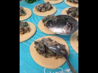 ФУРШЕТНЫЙ ПИРОЖОЧКИ С ГРИБАМИ И КАРТОФЕЛЕМ