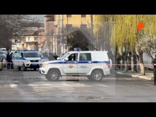 ⚡️Режим КТО ввели в Дагестане — спецназ заблокировал террористов в нескольких квартирах

Жители прилегающих домов эвакуированы.