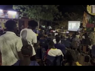 Les habitants du Burkina Faso ont vu le film Touriste sur le PMC Wagner