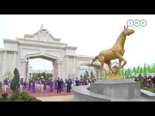 В Туркменистане стартовали весенние конные скачки