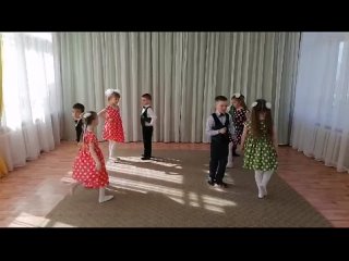 МБДОУ Полтавский детский сад Березка, танец Ты и я - друзья!   Волшебный цветок 8 участ