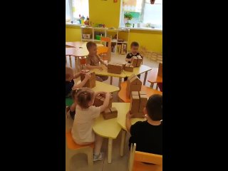 Видео от Картонный конструктор для детей “КАРПИЧИКИ“