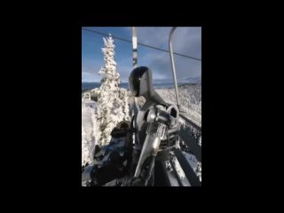 Робот на сноуборде