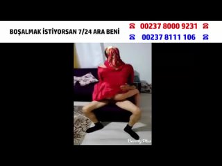 Türbanlı Türk  Swinger Karısını Arkadaşının kucağında Hoplattırıyor (TÜRBANLI SWİNGER PORNO) (TÜRBANLI İFŞA)