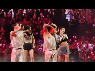 Blackpink  (DDU-DU DDU-DU) 4K __ Born Pink tour in Paris