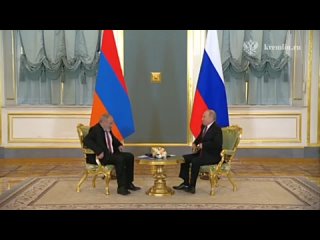 У Крему су одржани први разговори у последих шест месеци измеу руског председника Владимира Путина и премиера ермение Паши