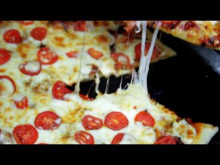 -КЛАССИЧЕСКАЯ ПИЦЦА МАРГАРИТА НА МАНГАЛЕ рецепт настоящей итальянской пиццы с моцареллой и помидорами-(1080p)