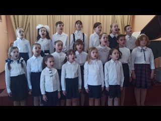 Младший хор 2-4 классов - “О России“