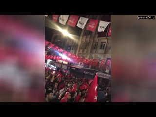 Турецкая Оппозиционная Народно-республиканская партия Турции (CHP) впервые за 20 лет обгоняет правящ