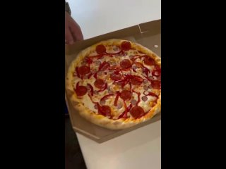 Видео от Chilli Villi Красноперекопск-доставка суши и пиц