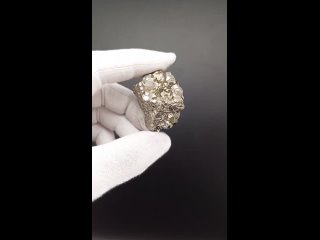 Video by Yukka Kamni-Ukrashenia-Mineraly