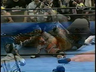 Keiji Muto & Kaz Hayashi vs Satoshi Kojima & Jimmy Yang (AJPW 3/22/2003)