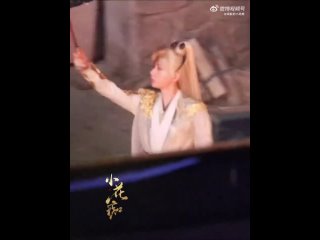 240410 Танец с зонтиком Cr: 成毅的小花痴