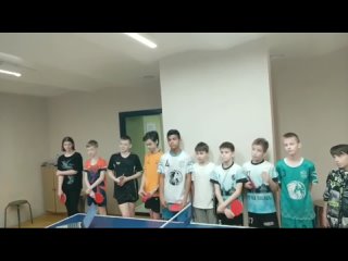 Глеб Борисов проводит первые детские соревнования по настольному теннису в Сергиевом Посаде.