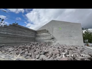 Памятный монумент установили в Белгороде в мемориальном сквере Камышитовый