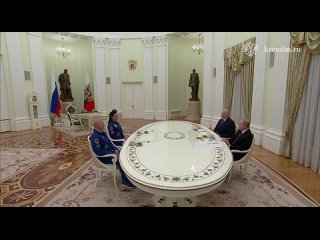 Путин и Лукашенко встретились с участниками 21-й экспедиции на МКС