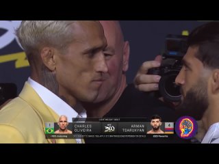 Битва взглядов с пресс-конференции перед боем на UFC 300