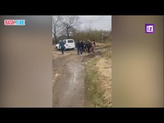🇷🇺 Неравнодушные люди помогают пострадавшим после обрушения моста в Смоленской области