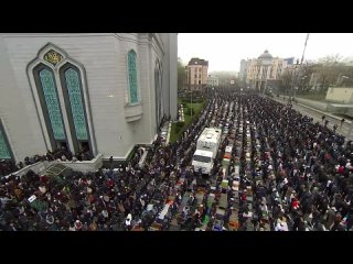 ️Poutine a félicité les musulmans à l’occasion de la fête de l’Eïd al-Fitr et leur a souhaité santé, succès et tout le meilleur