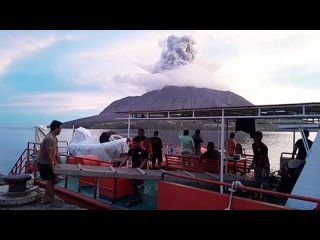 ICYMI: Indonesia volcano chaos sparks mass evacuation