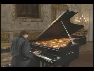 Ivo Pogorelich - Scriabin - Etude in F-sharp minor, Op 8, No 2