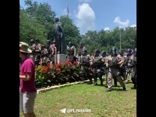 Студенческие митинги в поддержку Палестины продолжаются в США, пишет New York Post