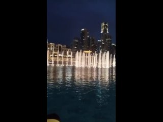 DUBAI Поющие фонтаны