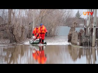 В Стерлитамаке из затопленных территорий спасают людей и животных (видео от  года)