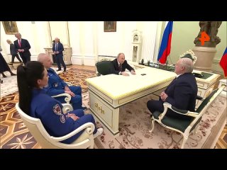 Владимир Путин поговорил по телефону с семьей оленеводов с Ямала