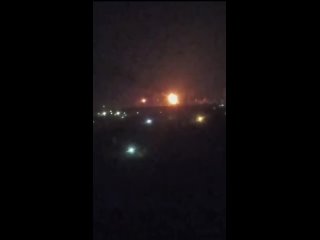 Атакован рязанский нефтеперерабатывающий завод

Люди услышали беспилотник, потом прогремел мощный взрыв и вспыхнул пожар.