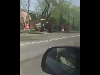 В Уссурийске водитель без прав перевозил ребенка на руках за рулем    В Уссурийске сотрудники Госавтоинспекции... (видео)