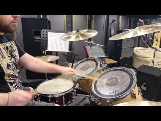 Kelly Clarkson - Addicted (drum cover)